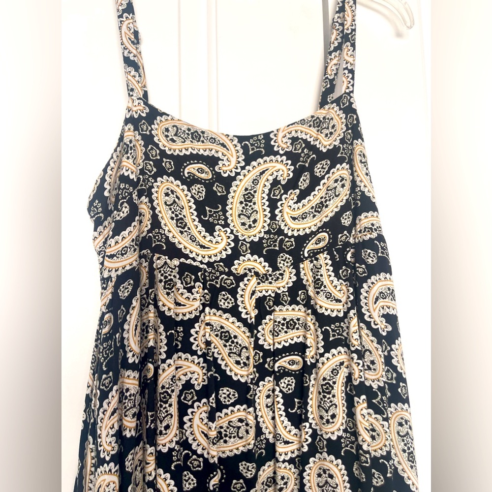 Carly Jean size small black paisley maxi dress